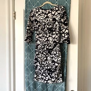 Flattering graffiti ruched work dress size 6